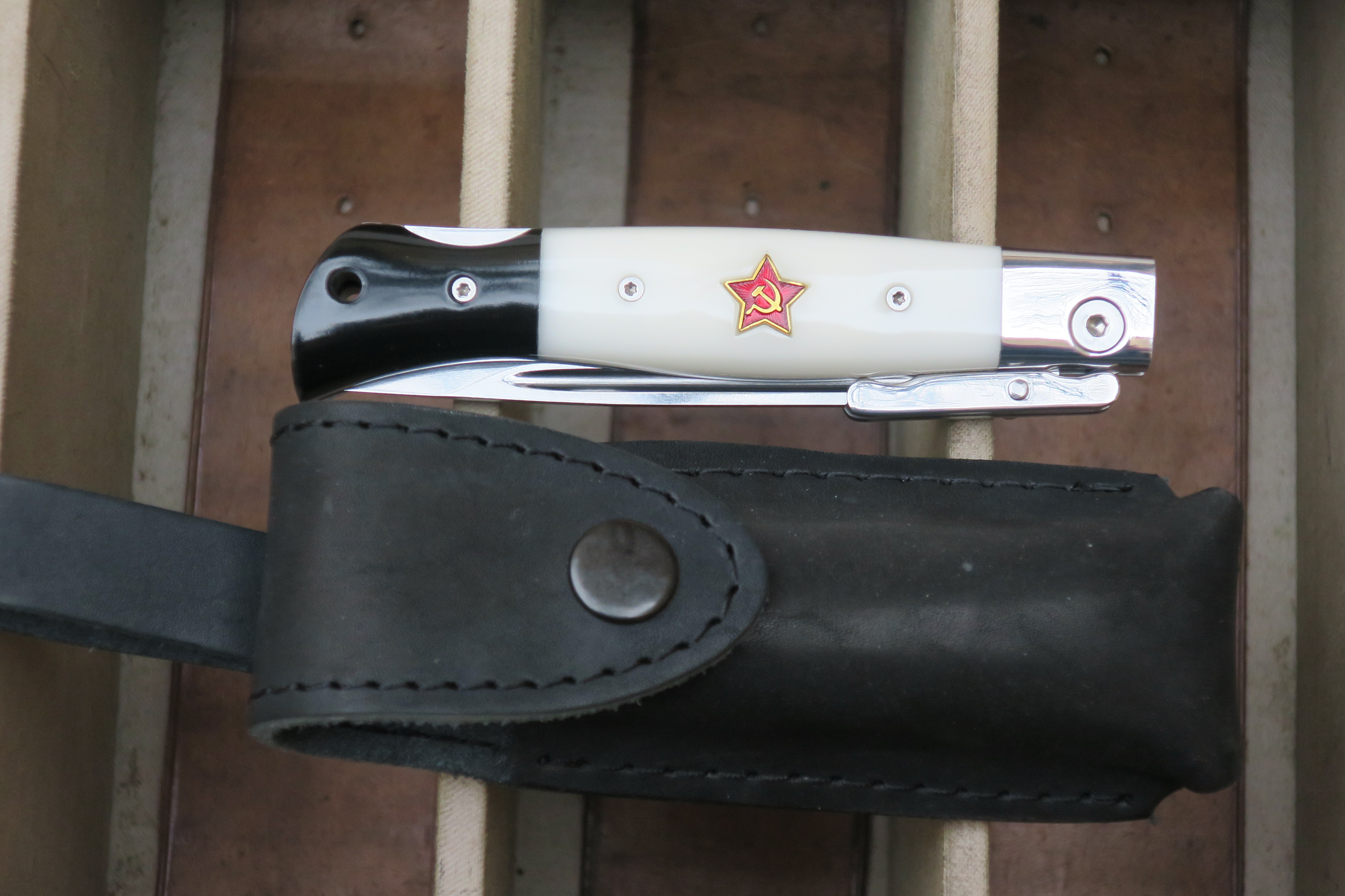 Kraftfull fällkniv med rötter i WWII - nytillverkad - 6