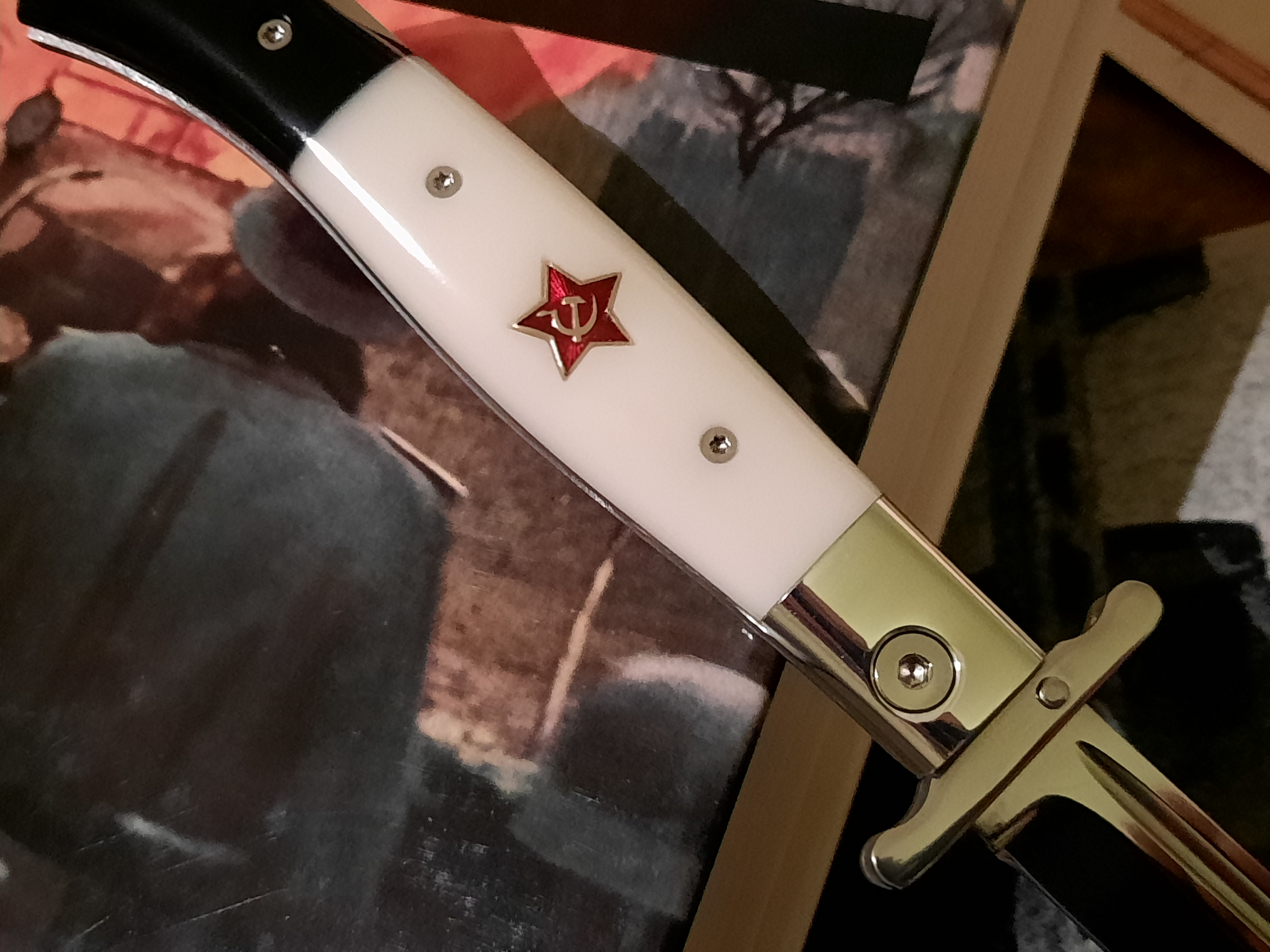 Kraftfull fällkniv med rötter i WWII - nytillverkad - 7