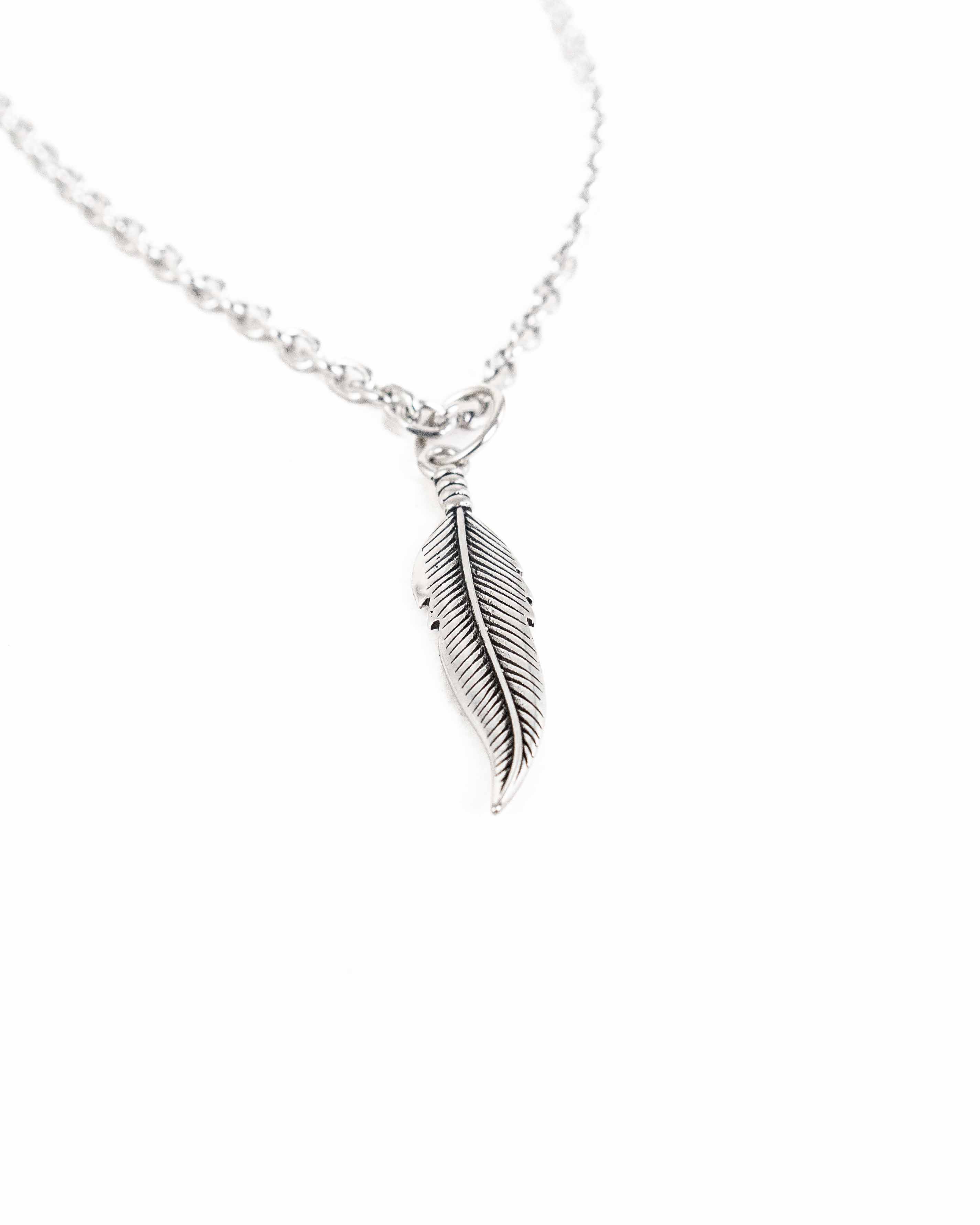 Jernhest - Feather - Hängsmycke Fjäder - 2