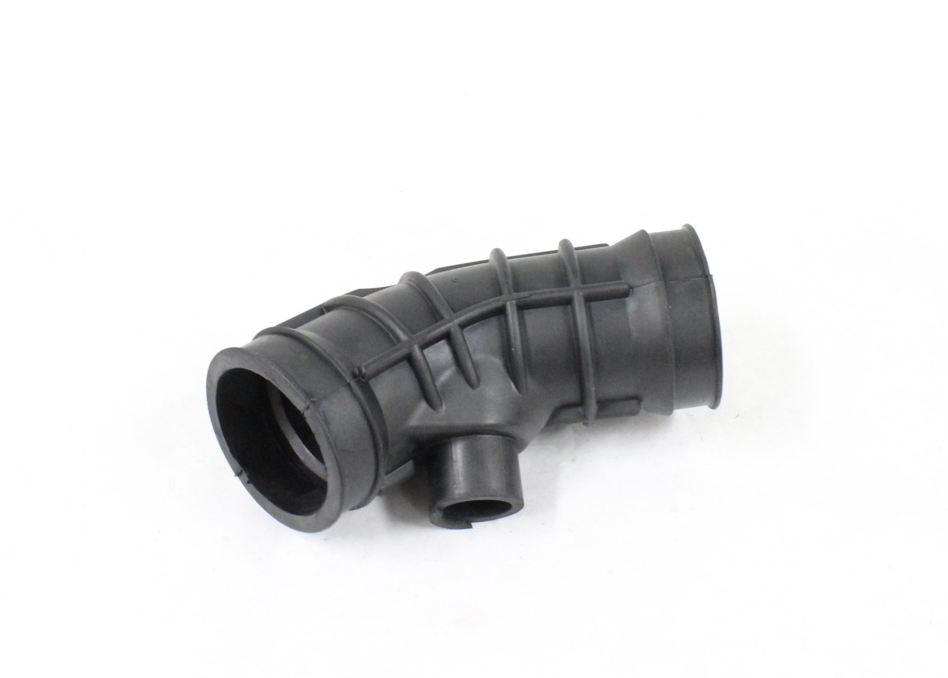 Air intake hose, D5244 S60/V70/XC70/S80/XC90