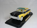 Ford Fairlane Crown Victoria -1955  1:18  Road Legends