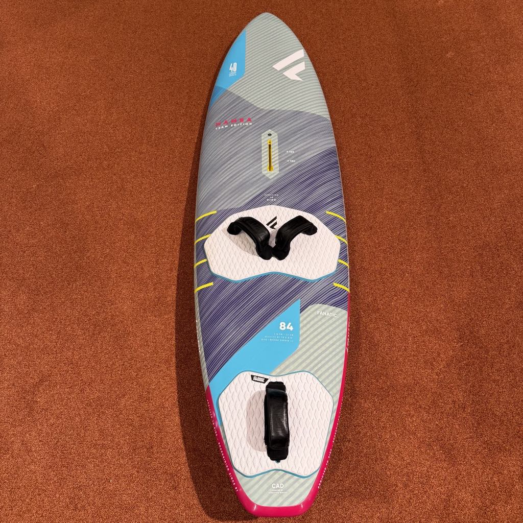Begagnad vindsurfingbräda Fanatic Mamba 84 TE