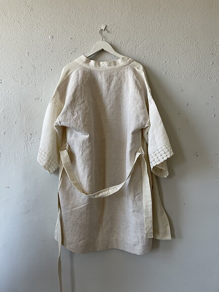 Mon & Amie Morgonrock "Claire" ur kollektionen BLANCHE