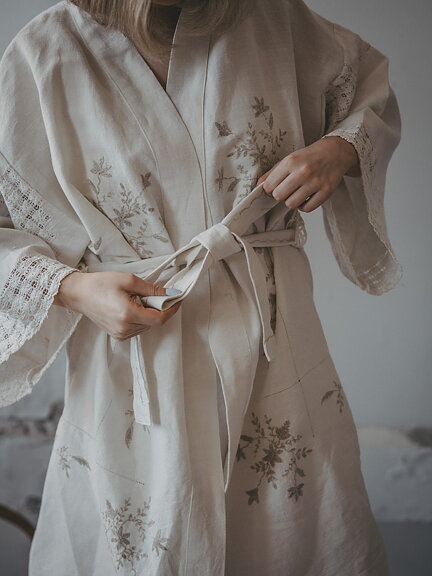 Mon & Amie Morgonrock "Claire" ur kollektionen BLANCHE