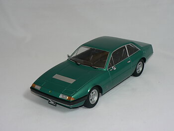 Ferrari  365 GT4 2+2  1972   1:18  KK Scale