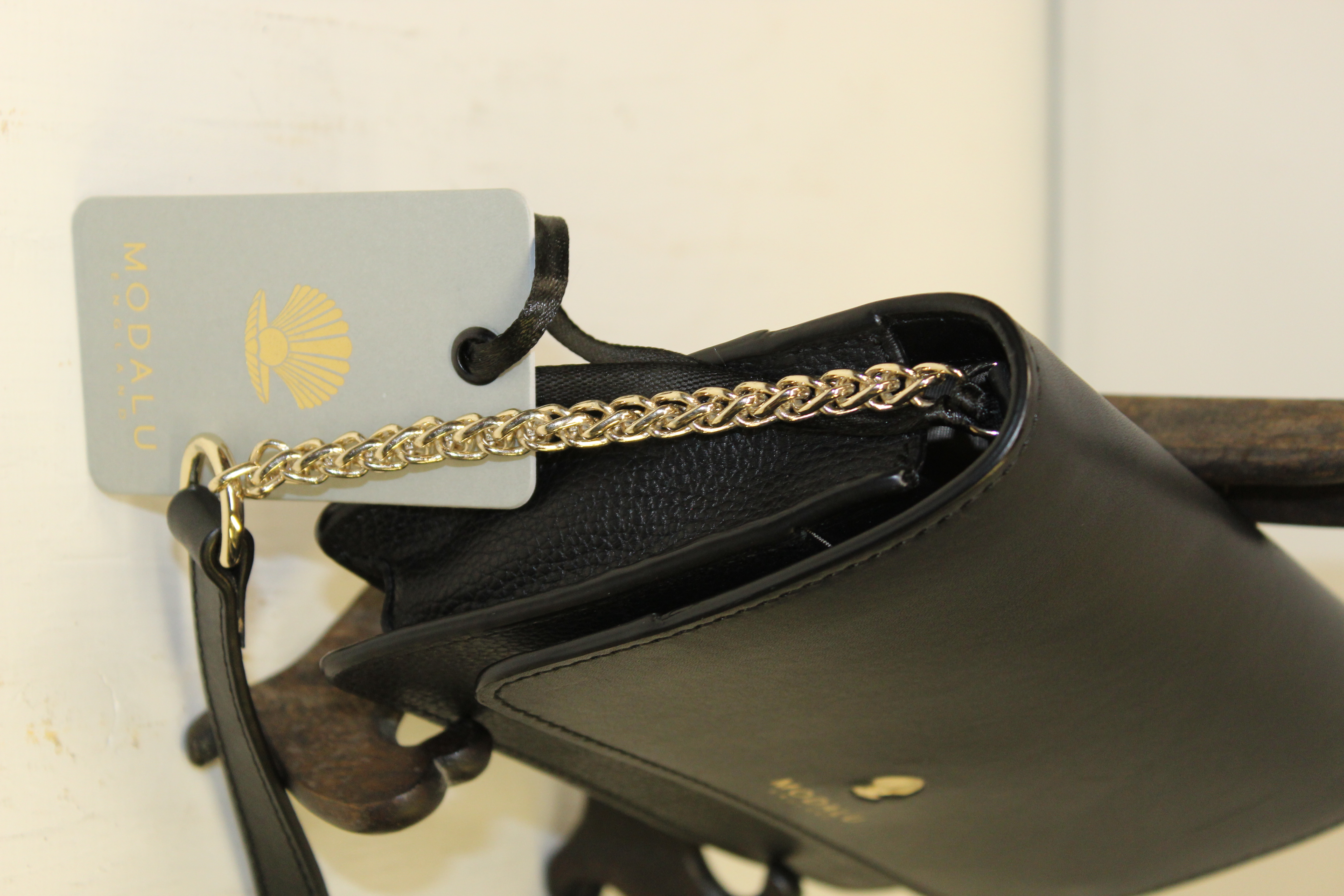 Skinnväska "Clara black chain" - 3