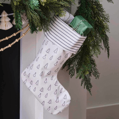 Julstrumpa Vit med Grå Julgran 