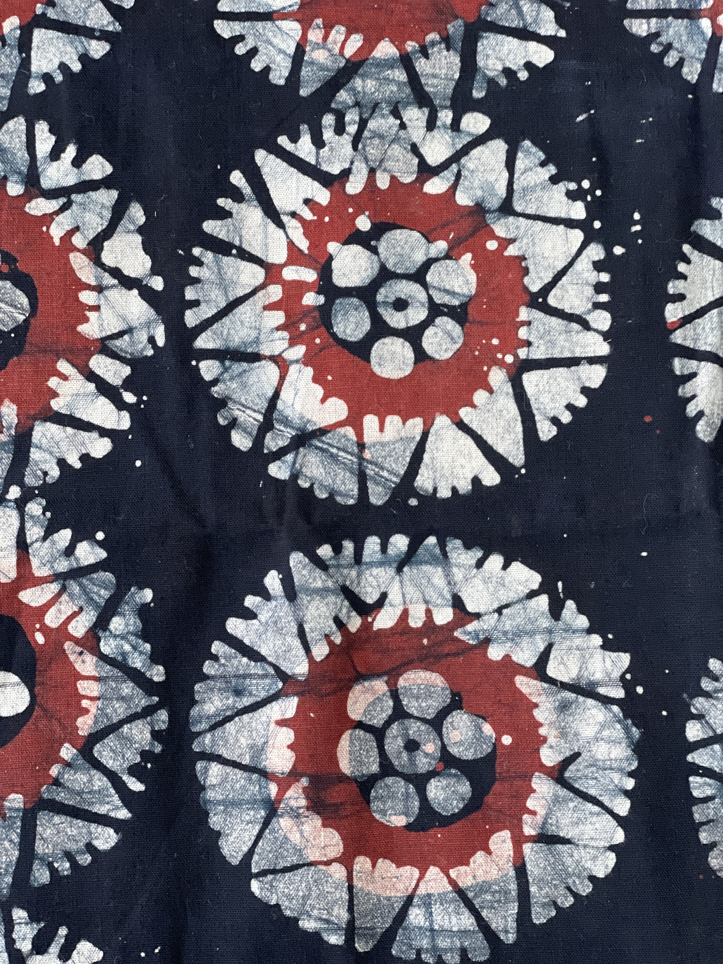 Duk blå, röd och vit batik - 3