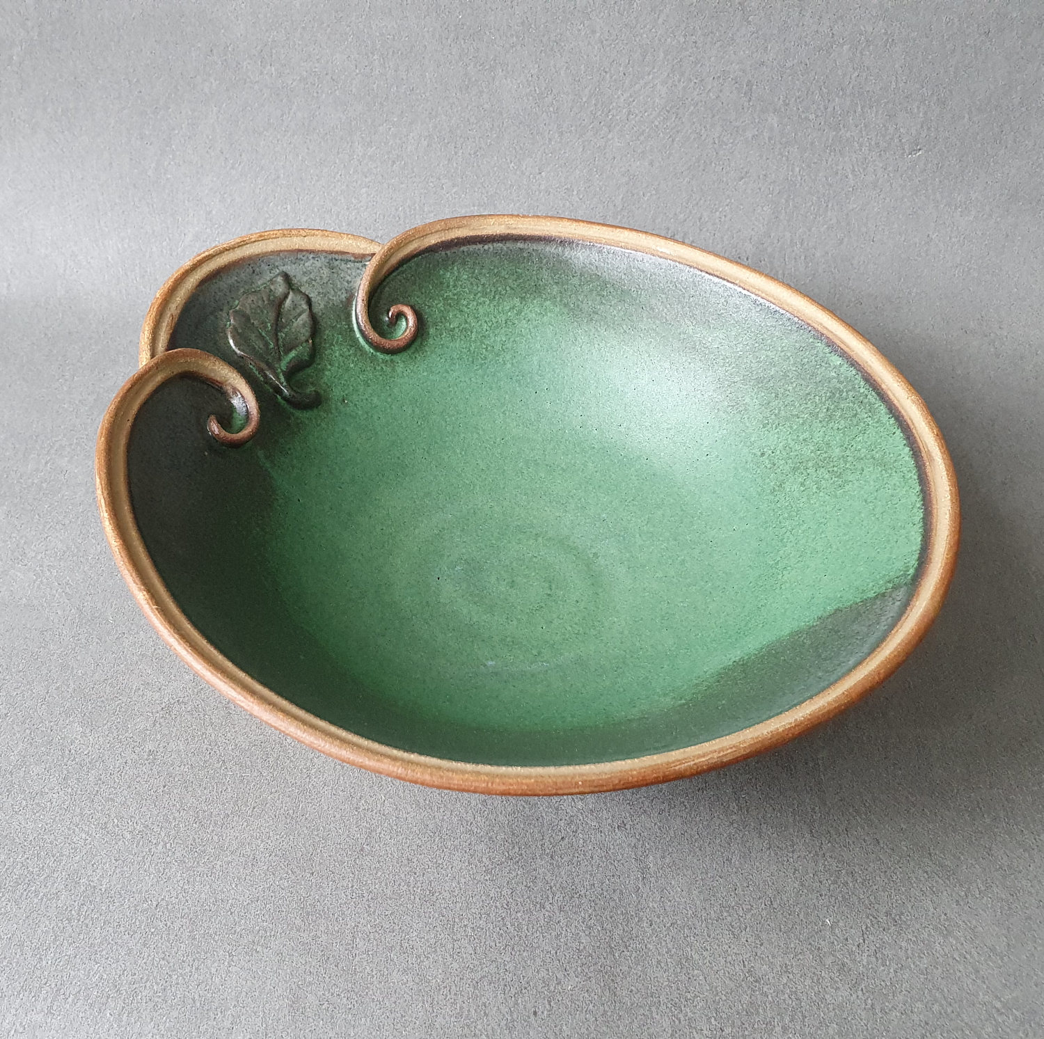 Forest green bowl with swirls and leaf - 3