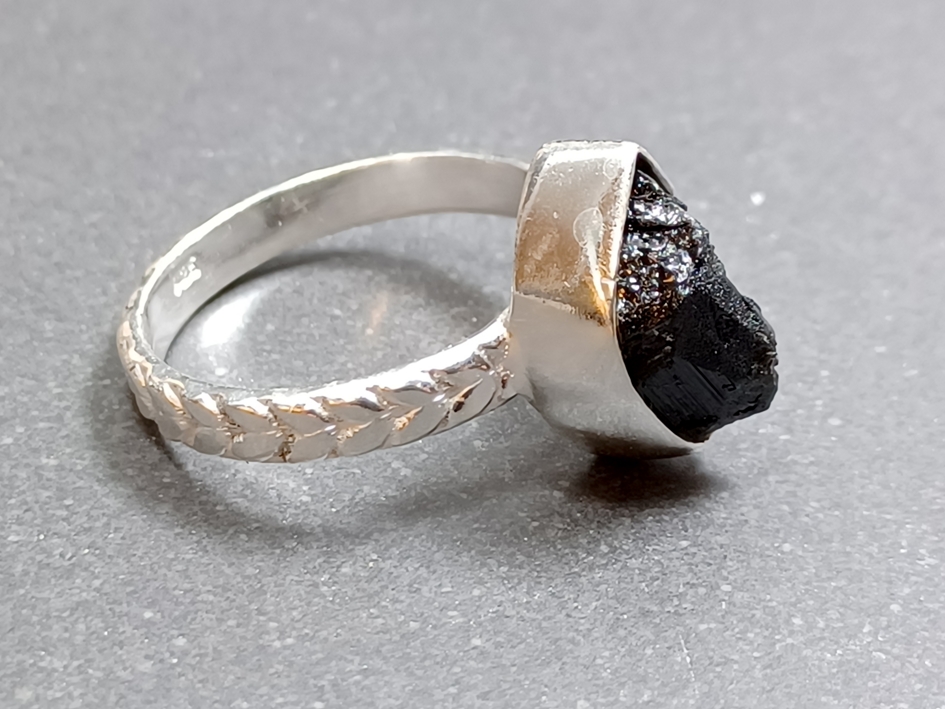 Silverring med Rå Svart Turmalin