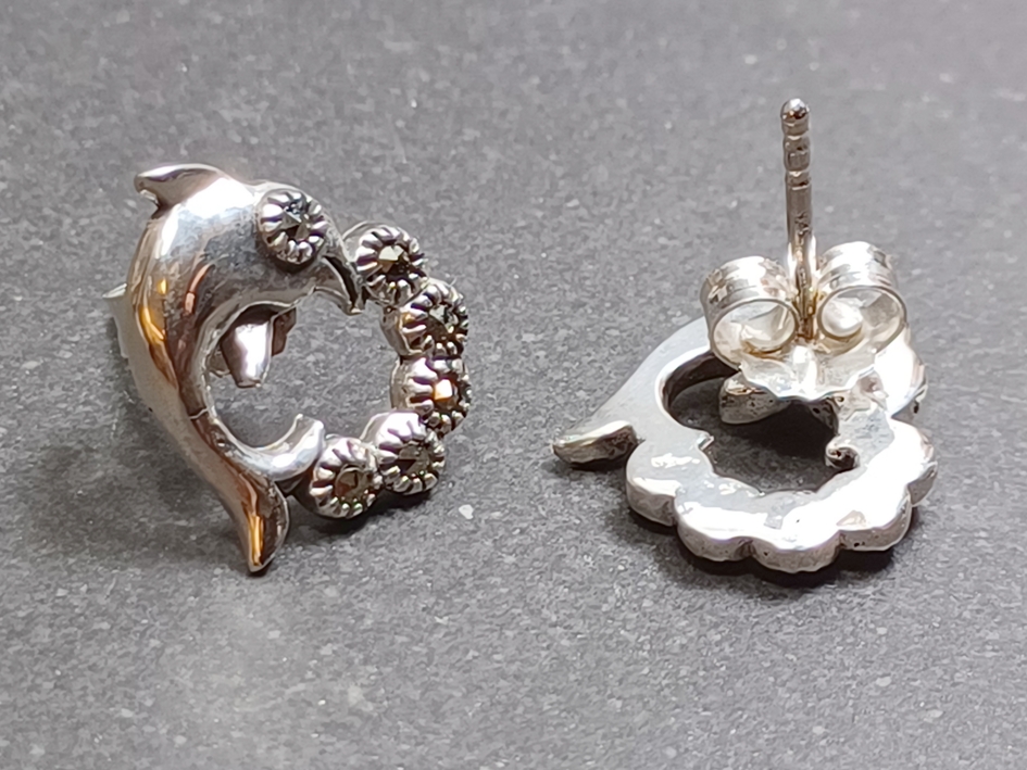Sterling Silver Stiftörhängen med Hjärta med Delfin - 2