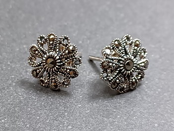 Sterling Silver Stiftörhängen med Blomma