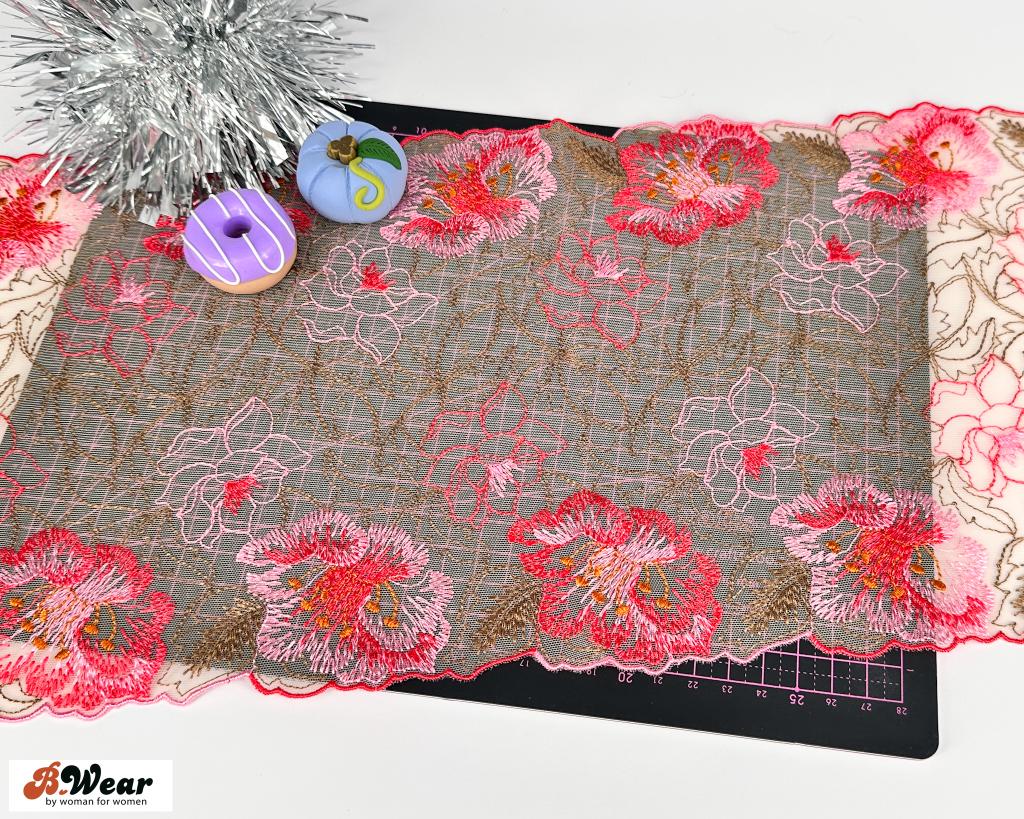  Hudfärgad med rosa blommor -Stretch Mesh Spets - 20 cm
