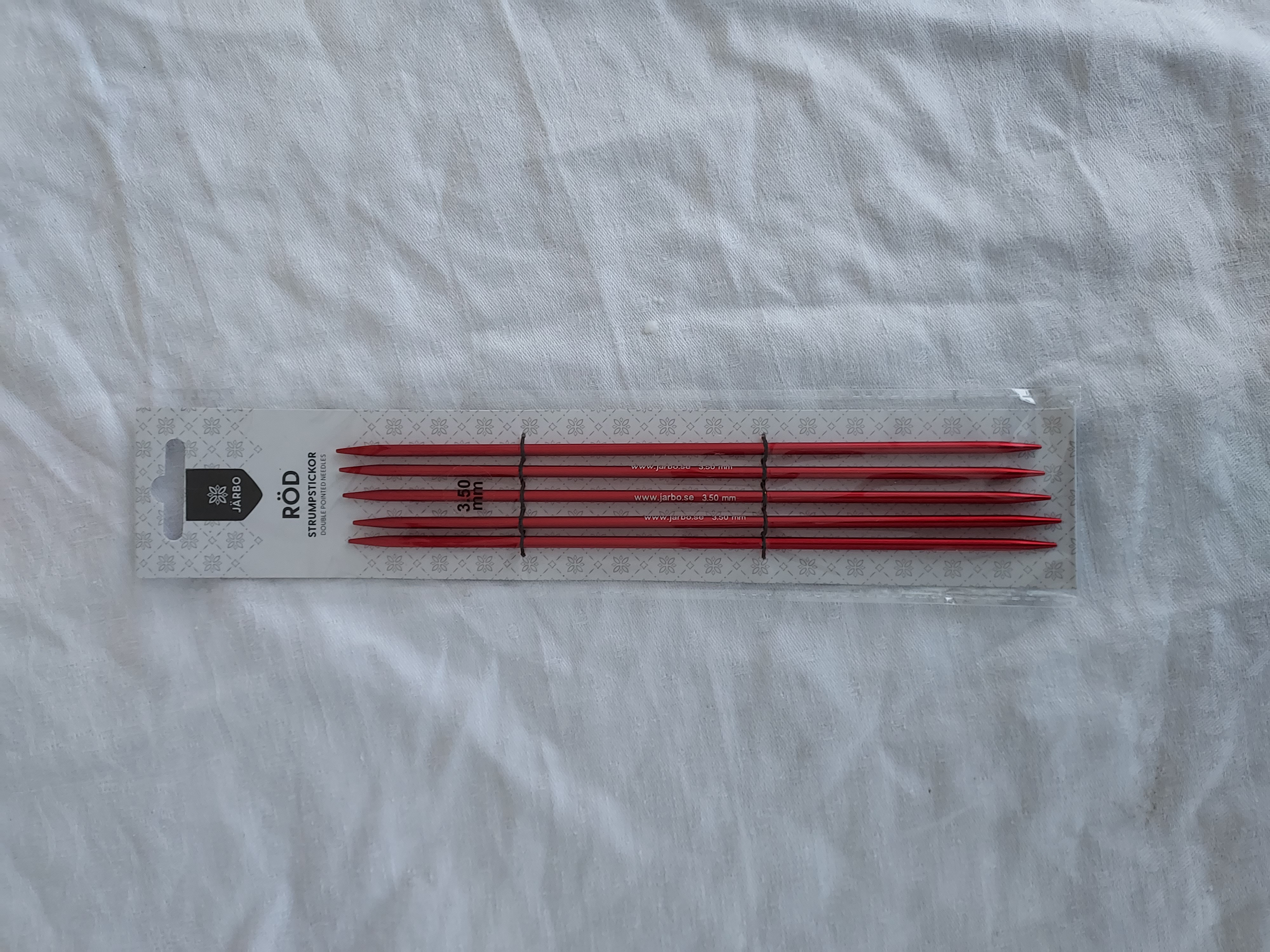 Röd strumpstickor 20cm, 3.5mm