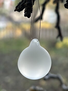 Glaskula ofärgad frostad 20 mm