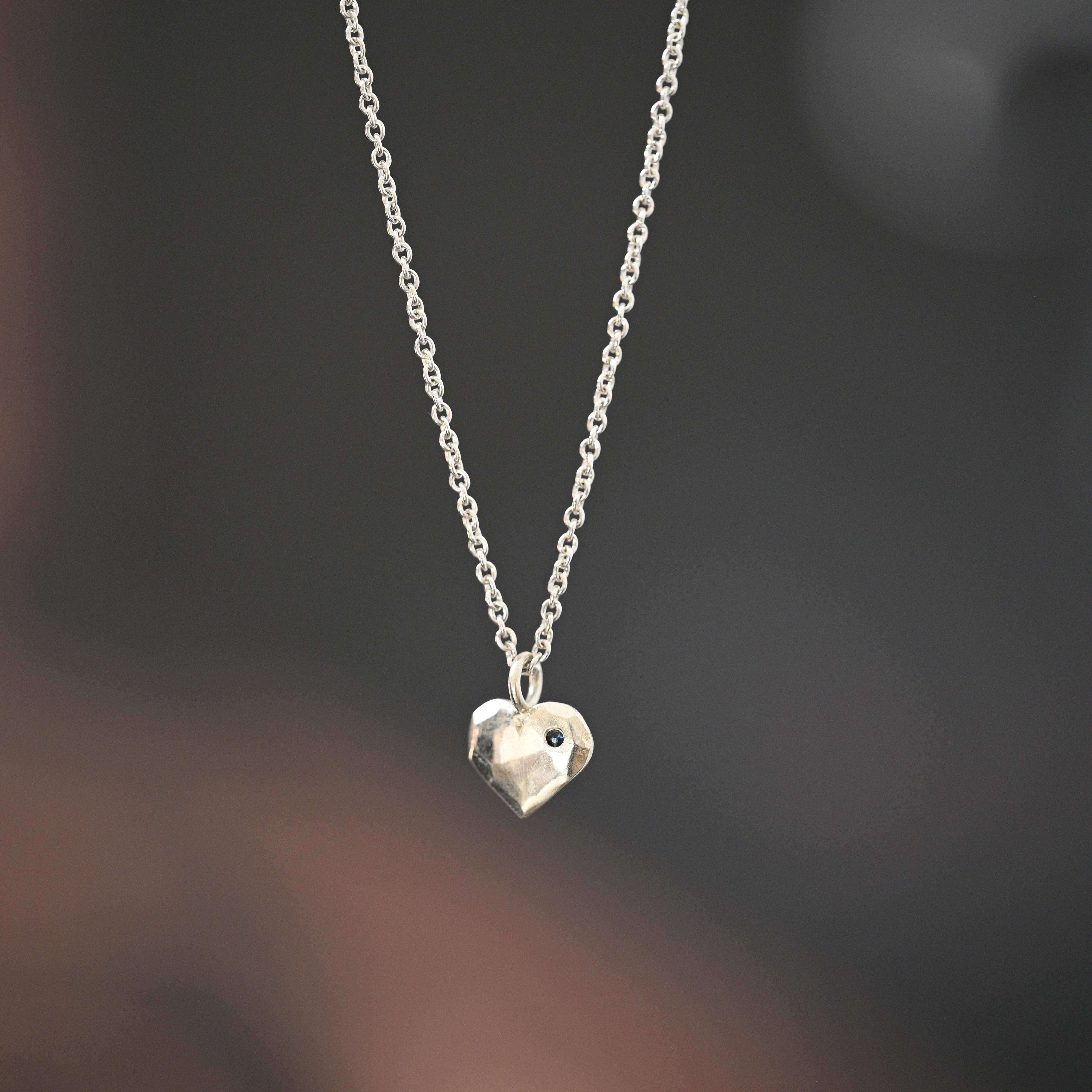 Hänge Älskad hjärta 12 mm blå safir silver
