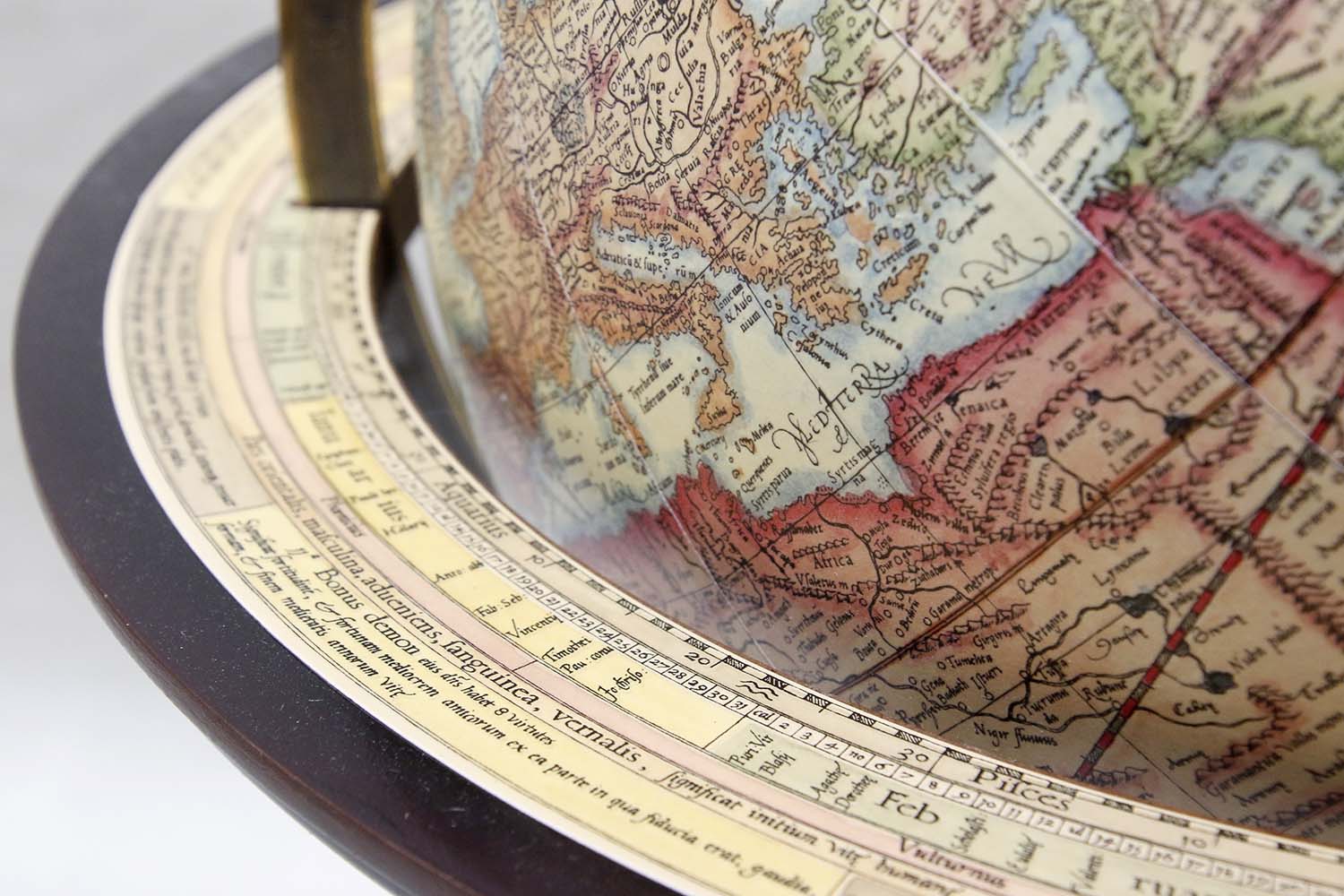 Navigators Terrestrial Globe 45x51 cm - 2