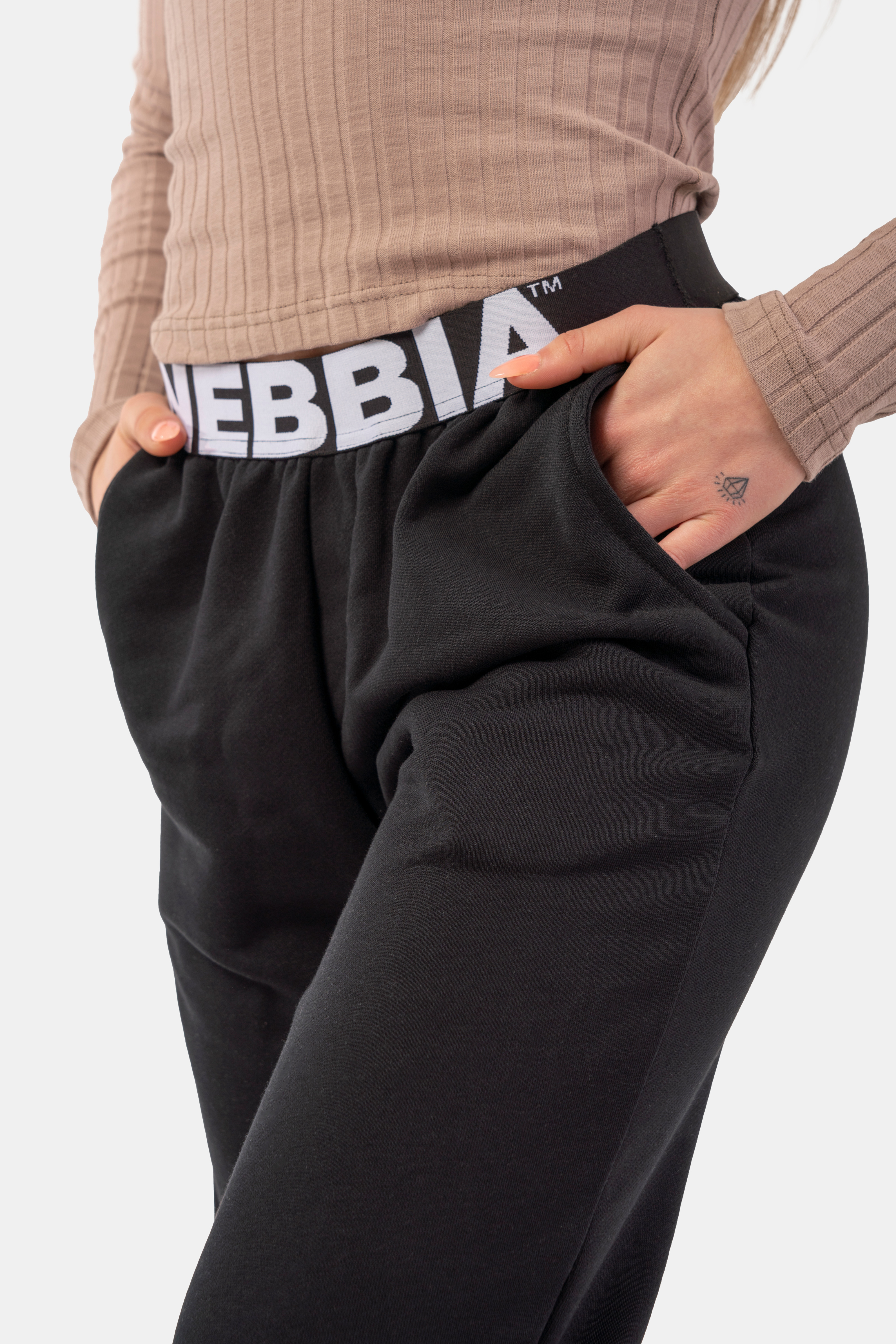 Iconic Mid-Waist Sweatpants, black - 10