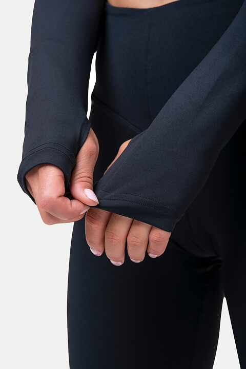 Long Sleeve Thumbhole Sporty Crop Top, black