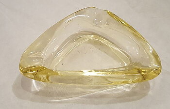 Ashtray light yellow triangular 1950s