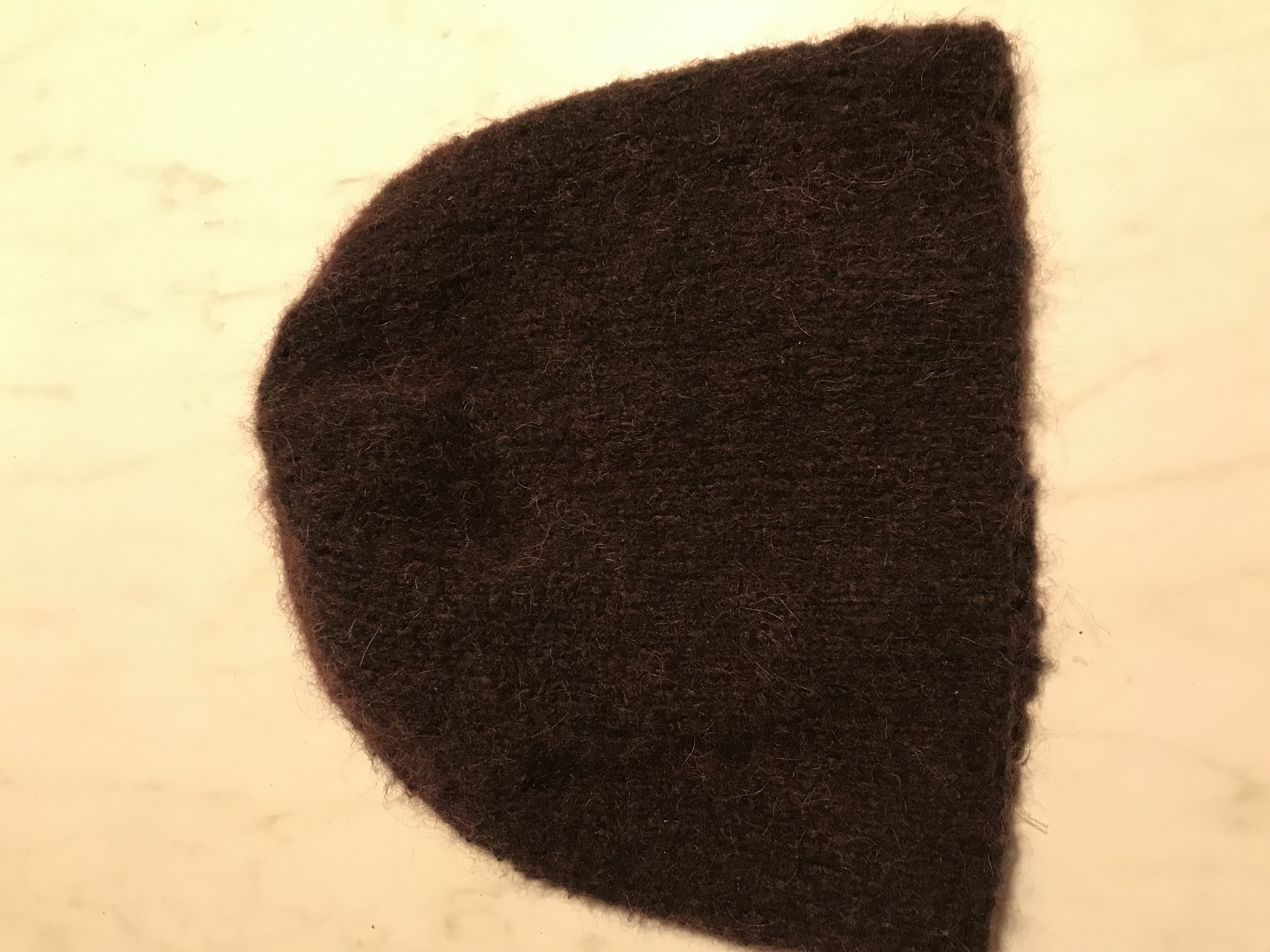  Mössa i Alpacka Couture. Dam.