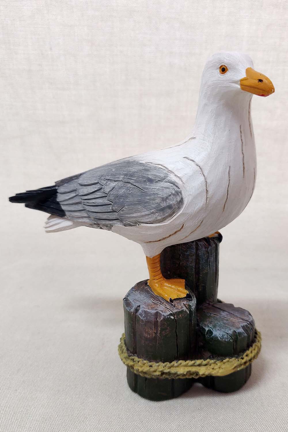 Great Black-backed gull on pole 16x13  cm - 3