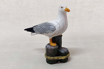 Great Black-backed gull on pole 16x13  cm