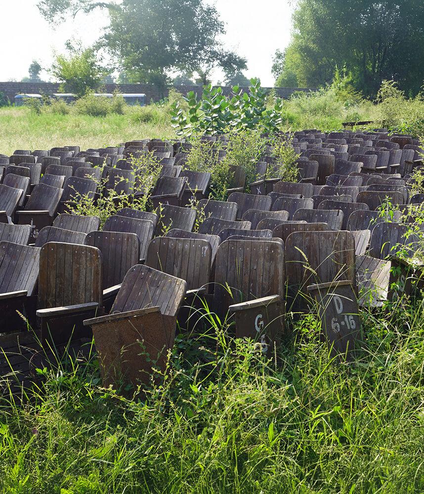Boolywood Biografbänk 2-sits – Original med patina