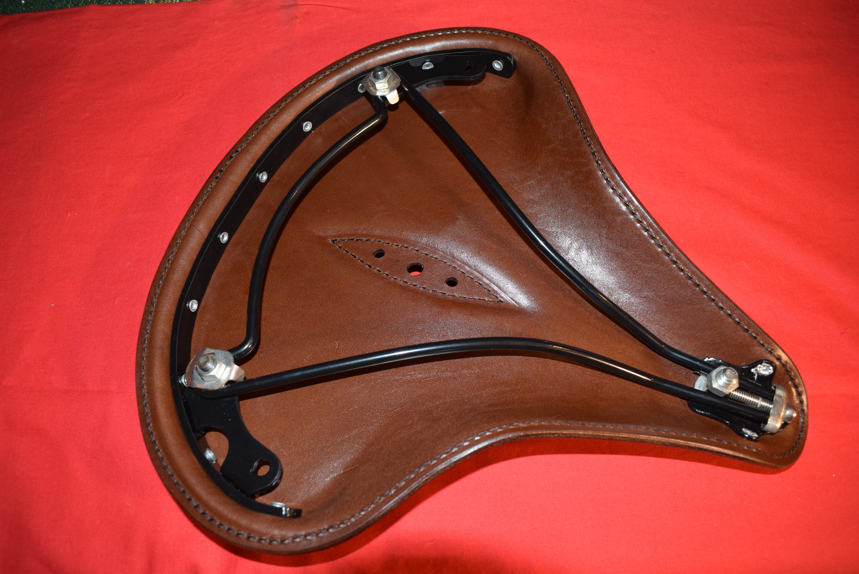 Seat Mesinger no. 1 Dark