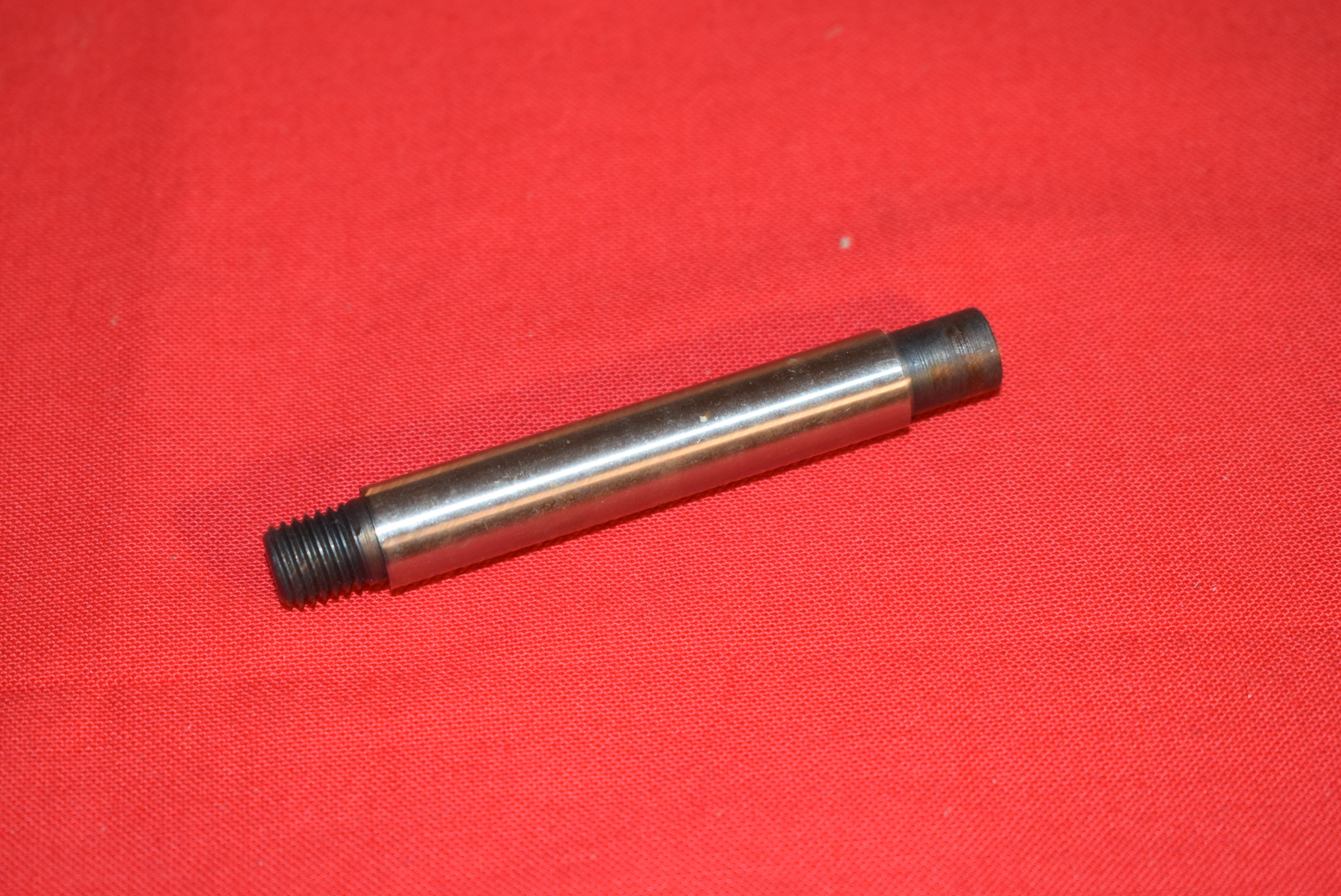 Clutch Sprocket Stud Indian 1936-up