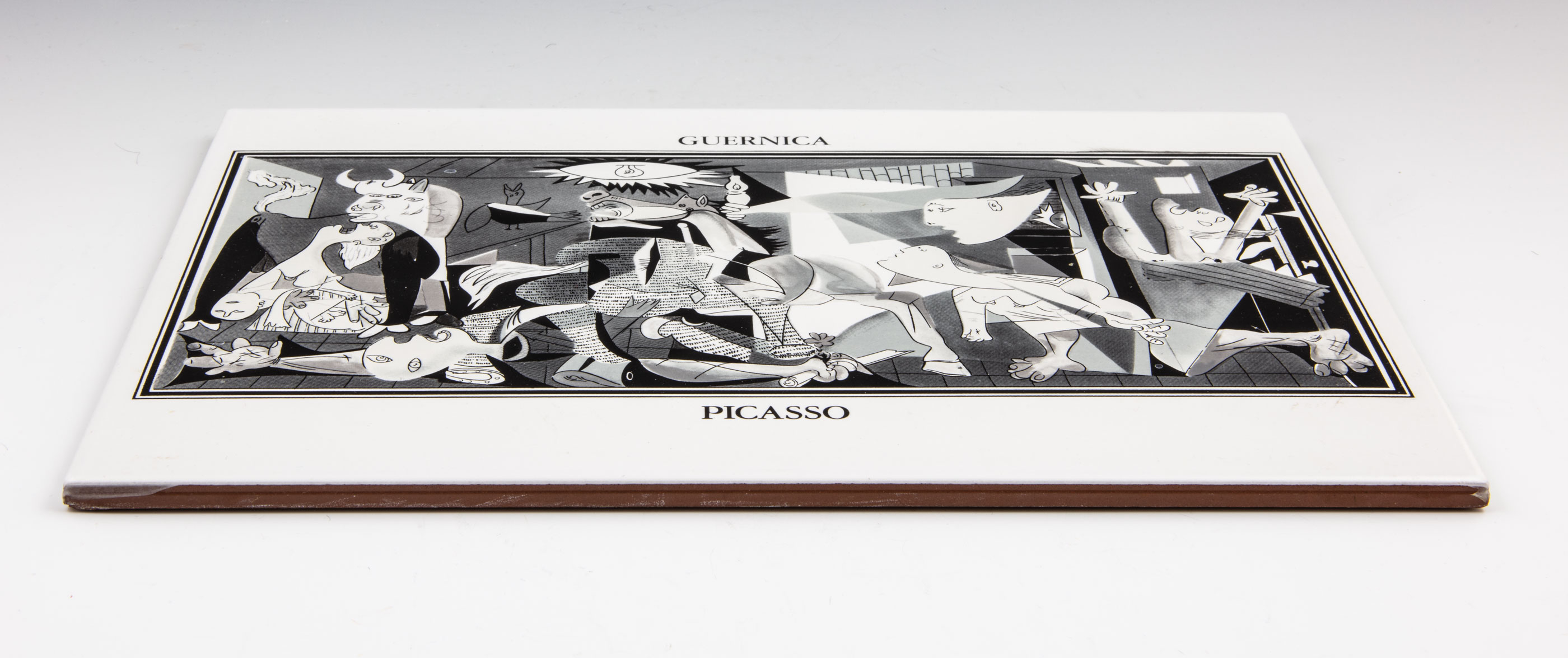 Väggplatta - Guernica - Picasso - 2