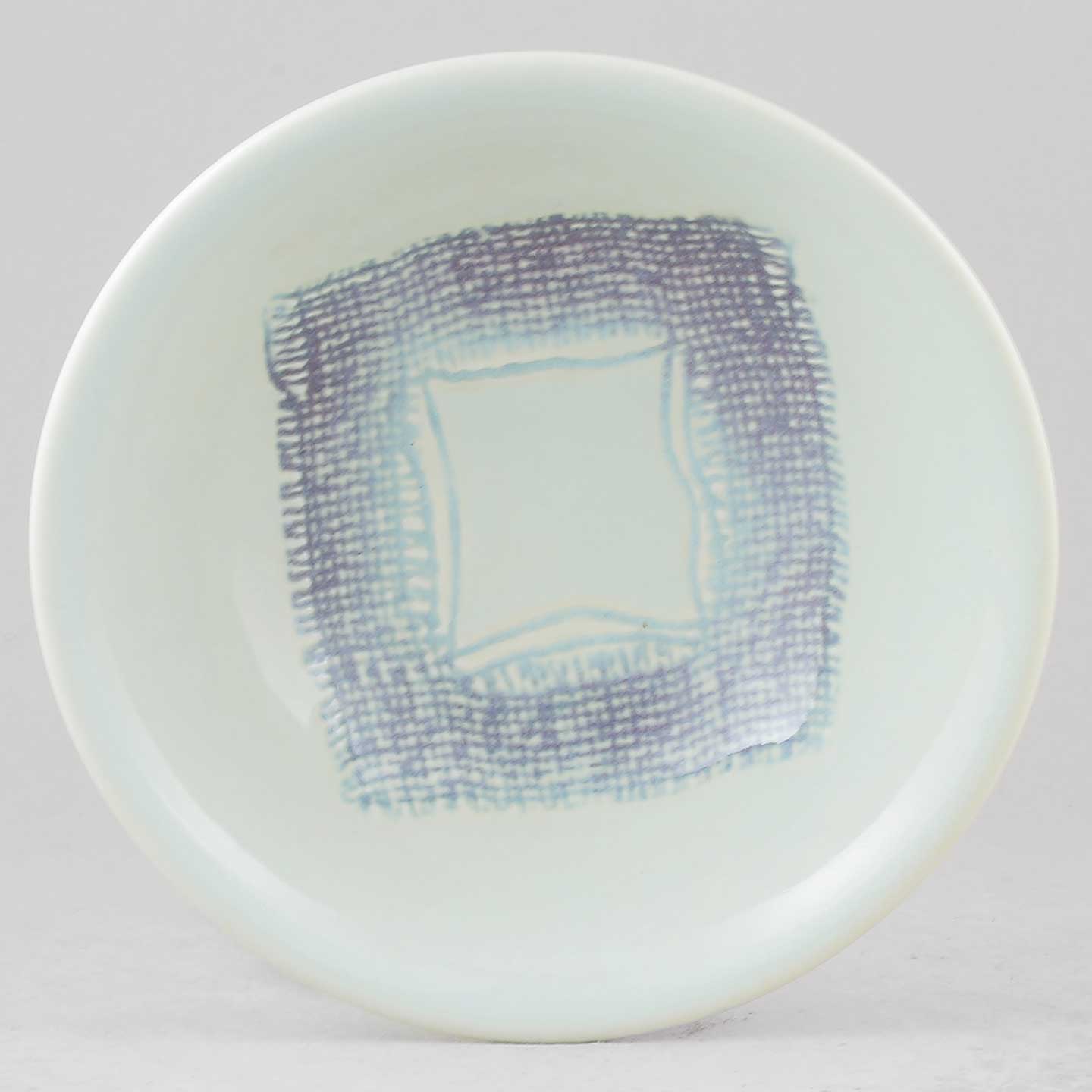 Suzanne Öhlén (1985) White Bowl with Impressed Pattern 14 cm