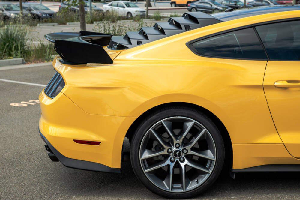 IK Style Bakrute Louver - Matt Svart (MUSTANG 15-22 Fastback) - 5