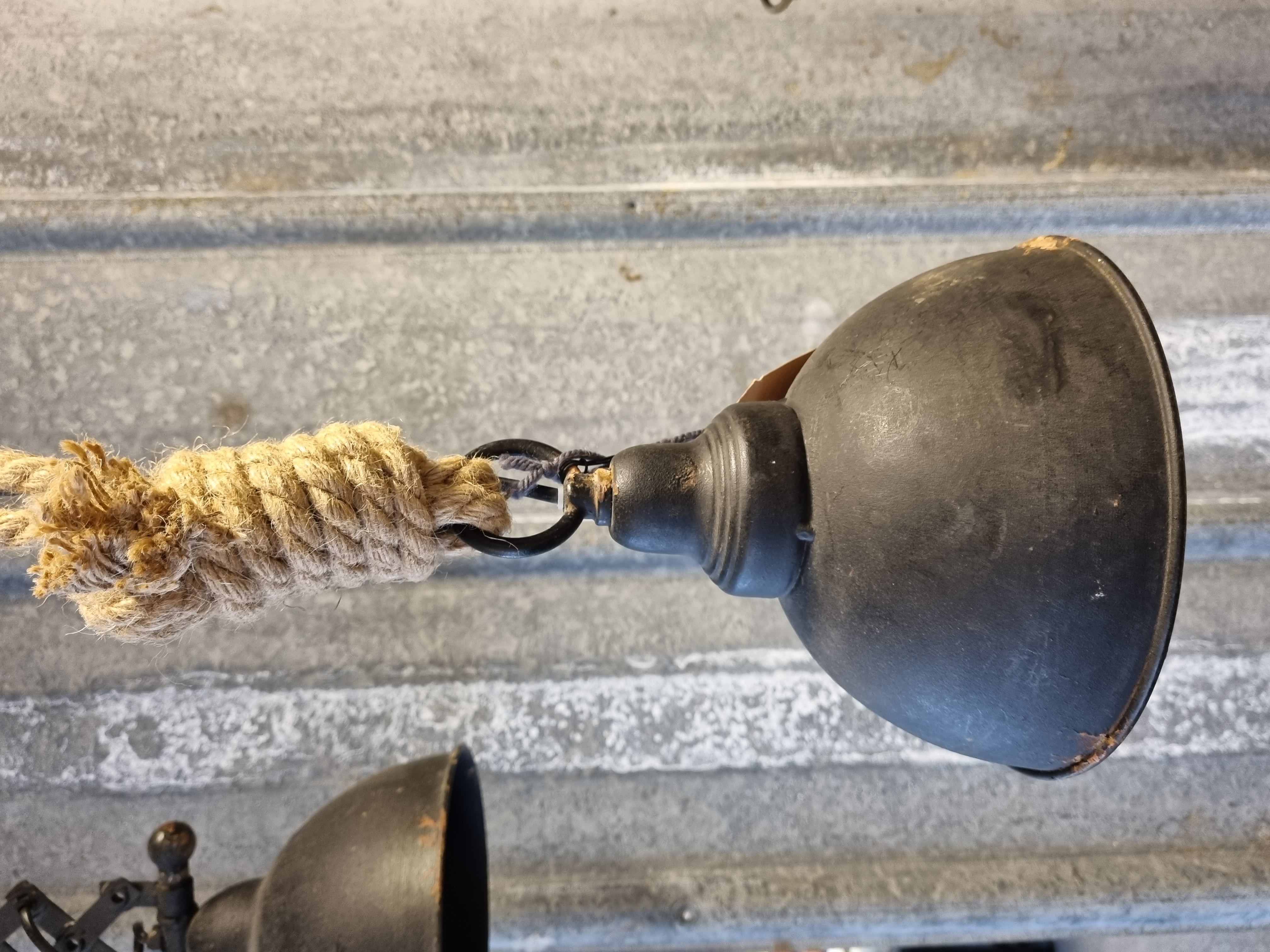 Taklampa industri med rep Ø19cm