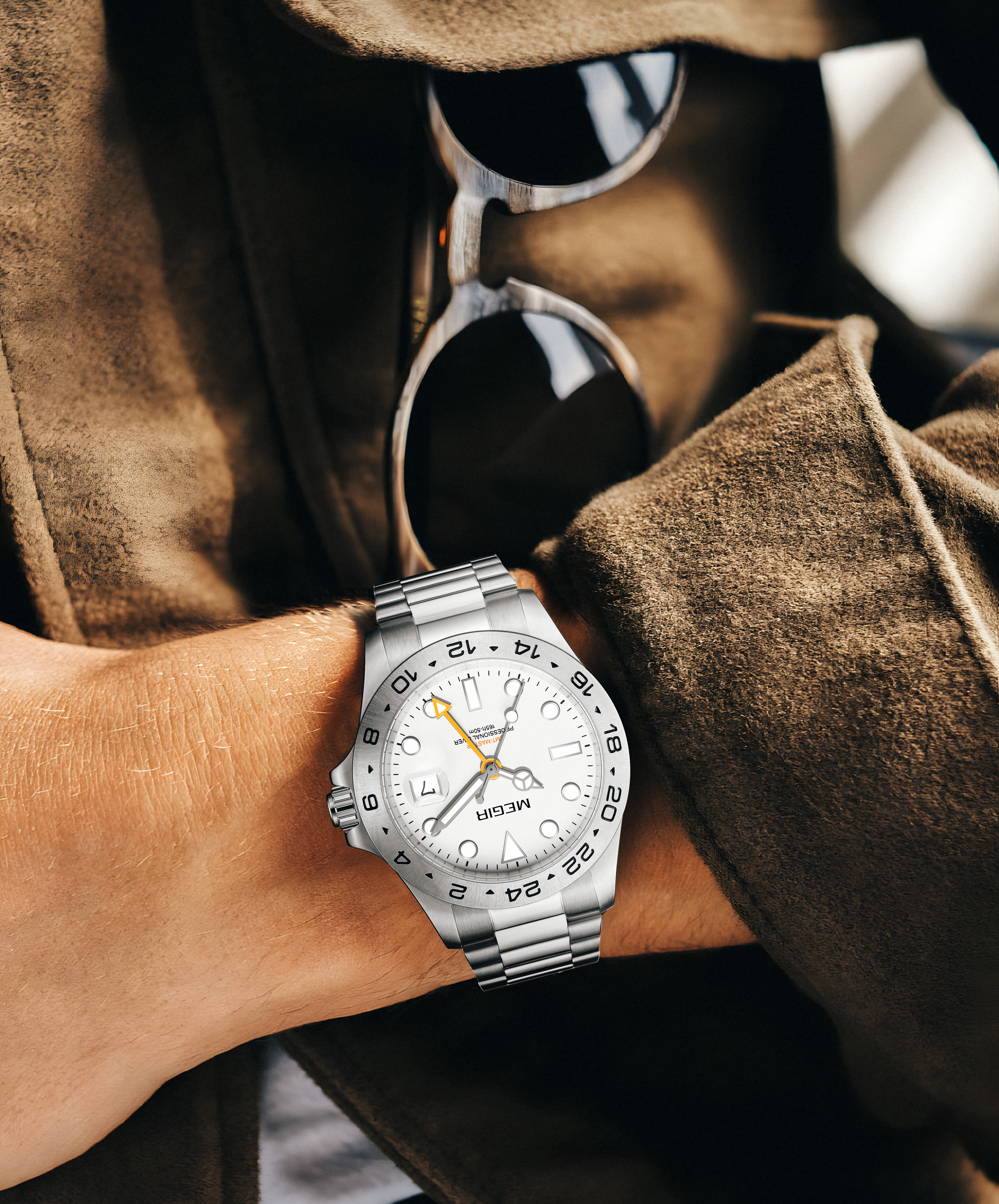Megir GMT Sapphire White - 3