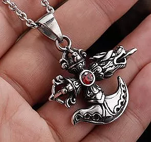 Vingad Drake och Dorje Halsband