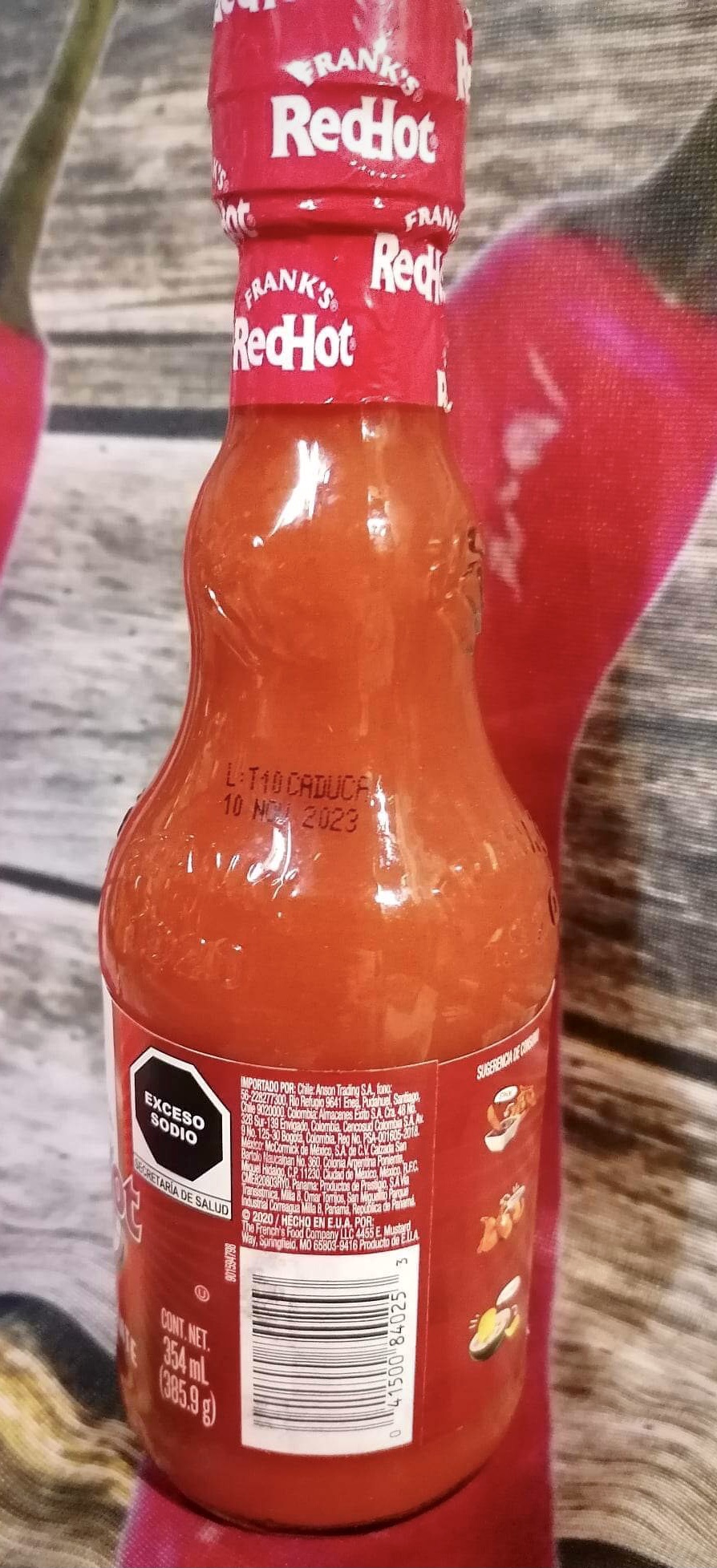 FRANK'S REDHOT® ORIGINAL CAYENNE PEPPER SAUCE - 2