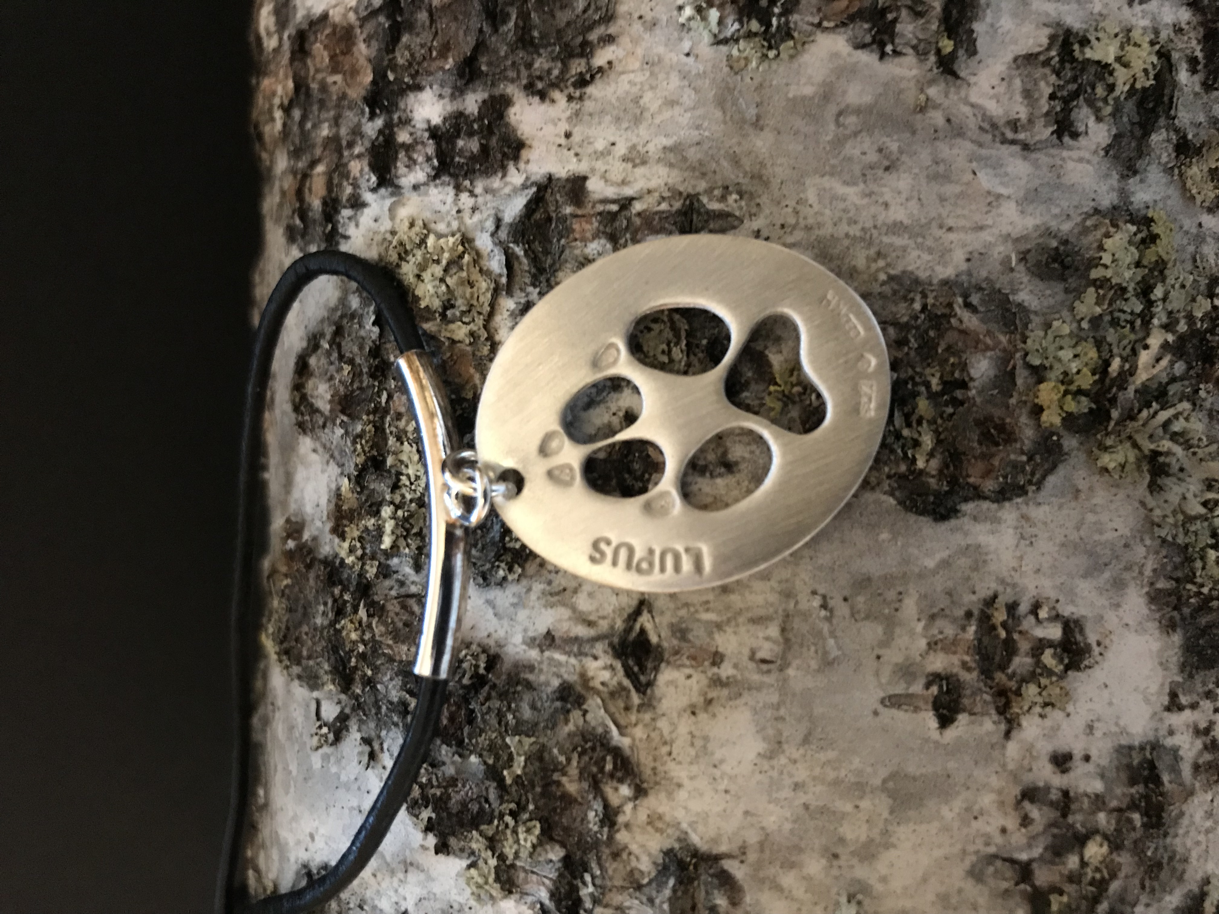 Halsband Vargspår