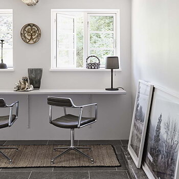 Vipp 530 Table Lamp