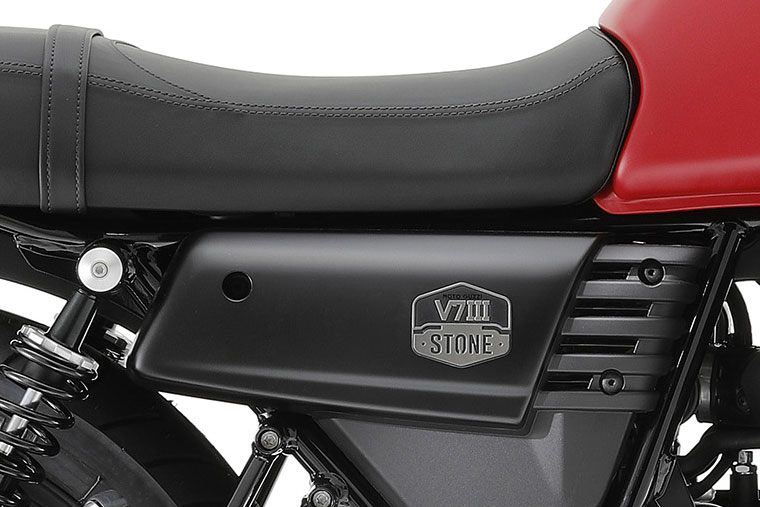 Moto Guzzi V7 Stone - 2023 - 13