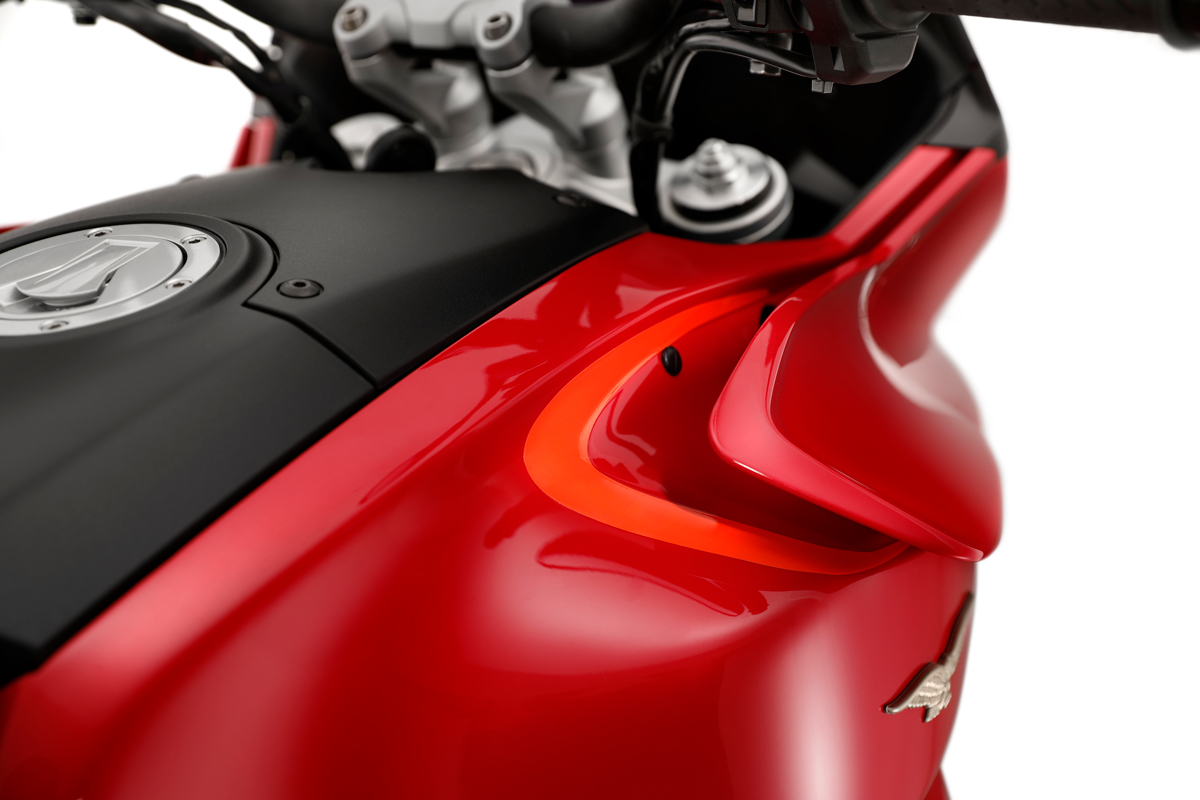 Moto Guzzi V100 Mandello - 2023 - 5
