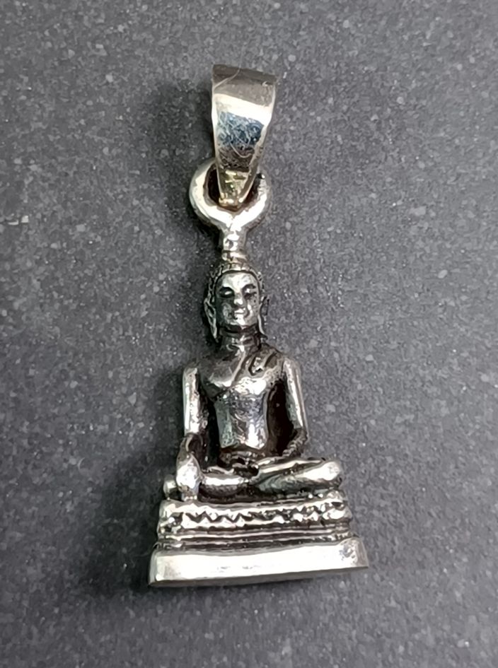 Buddha hänge i Silver