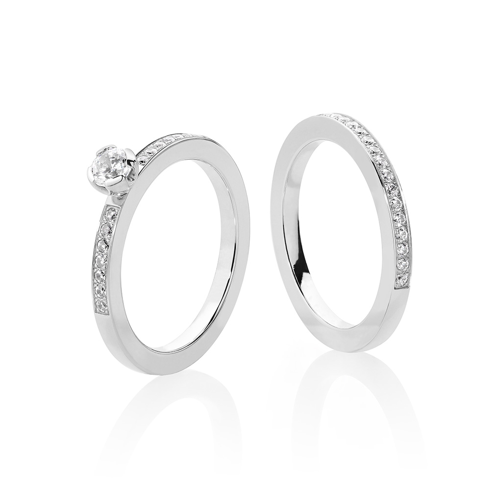 9114-2K Sten: 1×030 ct & 14×0,01 ct Fattning: EF2/Ingrid