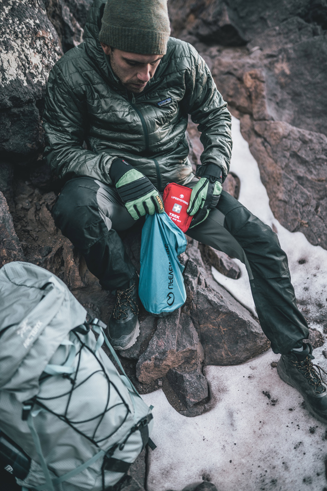 Litet första hjälpen-kit - LIFESYSTEMS Trek First Aid Kit - 5