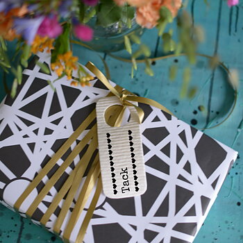 bottle hanger TACK