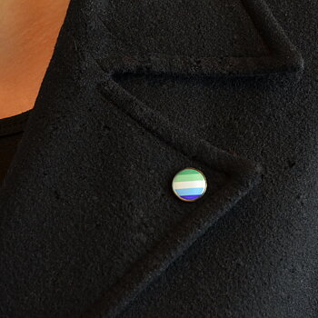 Pins with Gay man flagge