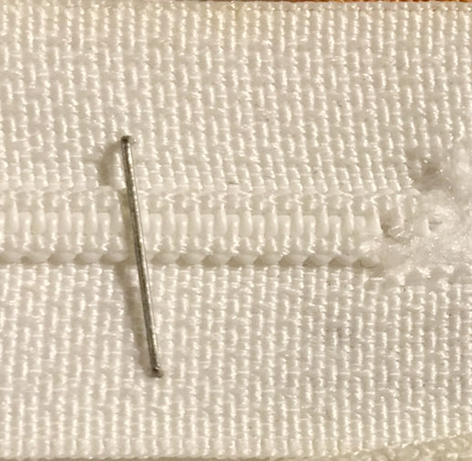 Dragkedja metervara 4mm - 34