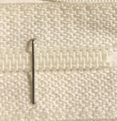 Dragkedja metervara 4mm - 35