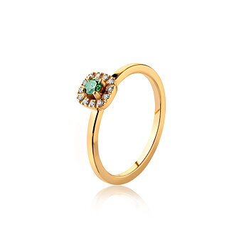 9012-1,6K (grön diamant) Sten: 1×0,10 ct & 12×0,005 ct Fattning: CARM fyrkantig 1  mittsten 0,15 ct