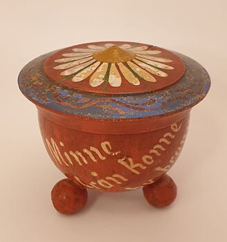 Ronneby well hand painted box